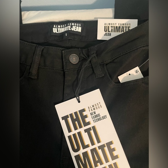 NWT Almost Famous Ultimate Skinny Jeans - Size 1 (will fit sizes 4, 6& 8) - Picture 7 of 9